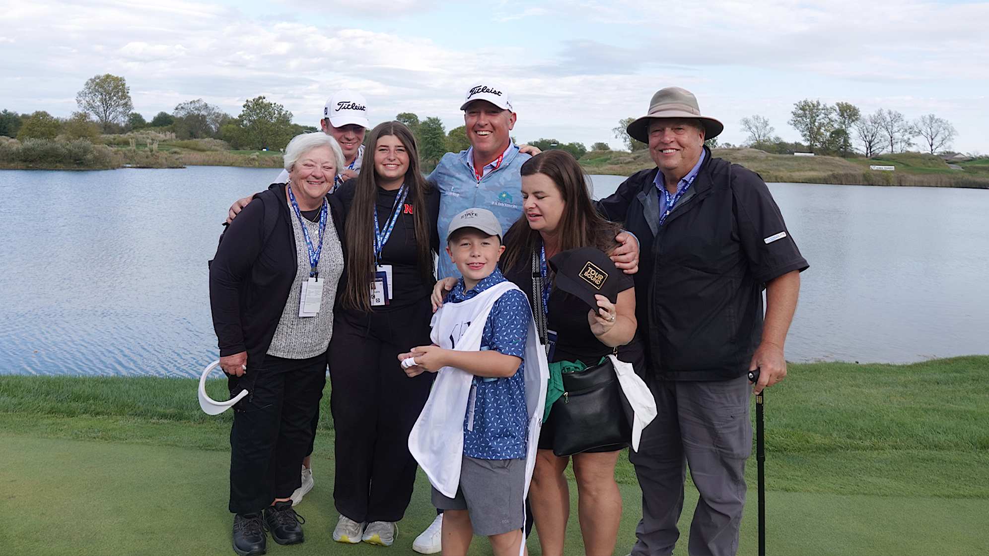 Scott Gutschewski and family at the PGA TOUR card ceremony. (Stephanie Royer/PGA TOUR)