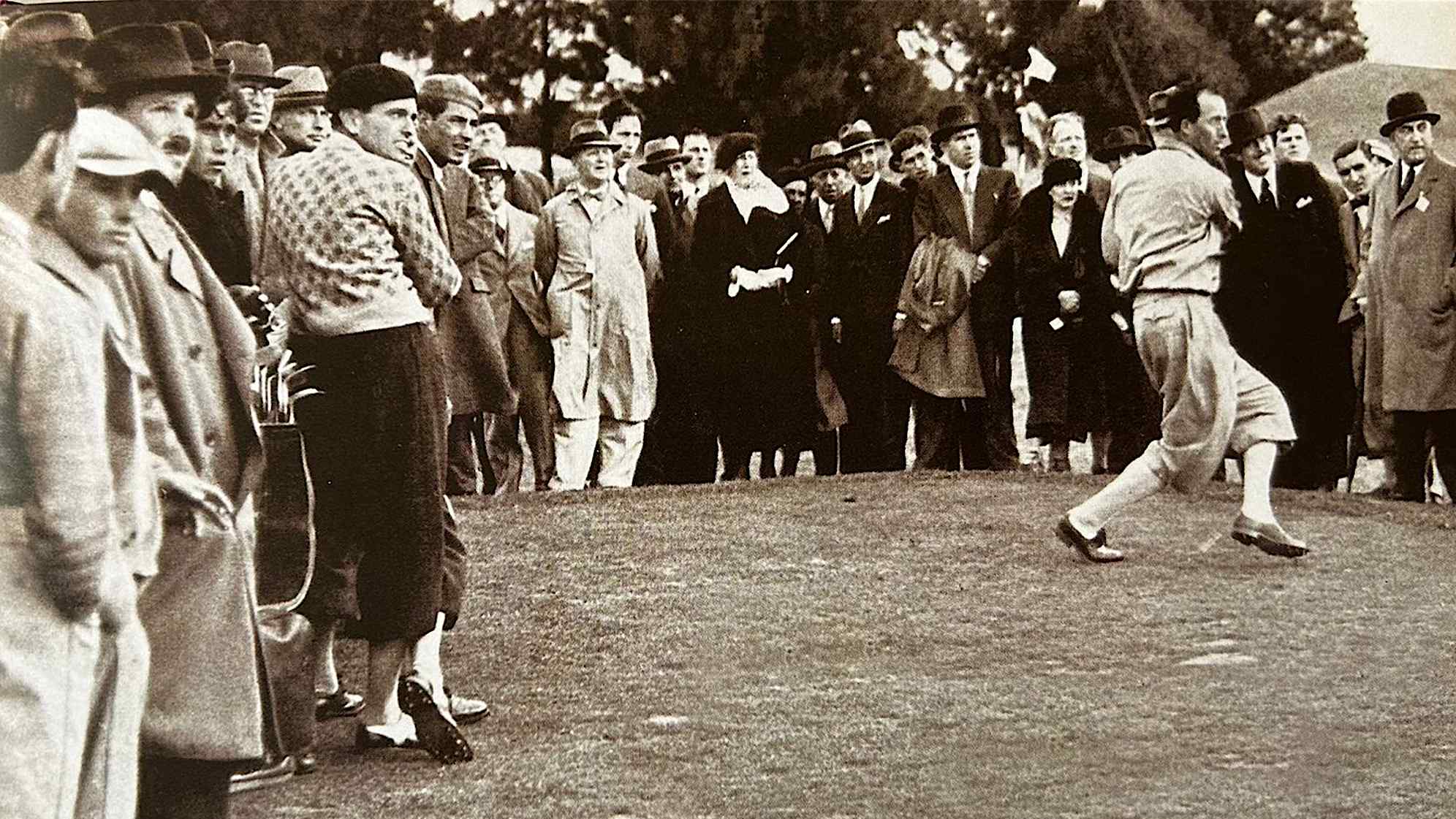 John Innes Cruickshank hits a tee shot at the Argentina Open. (Courtesy Argentine Golf Association)