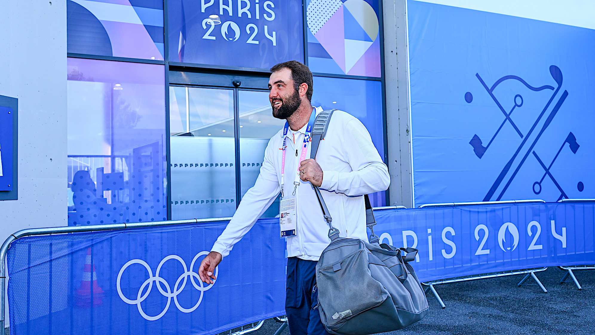 Bonjour, Paris! Scottie Scheffler arrives at Le Golf National. He would leave with the gold medal, but I love his look of optimism as the week began.