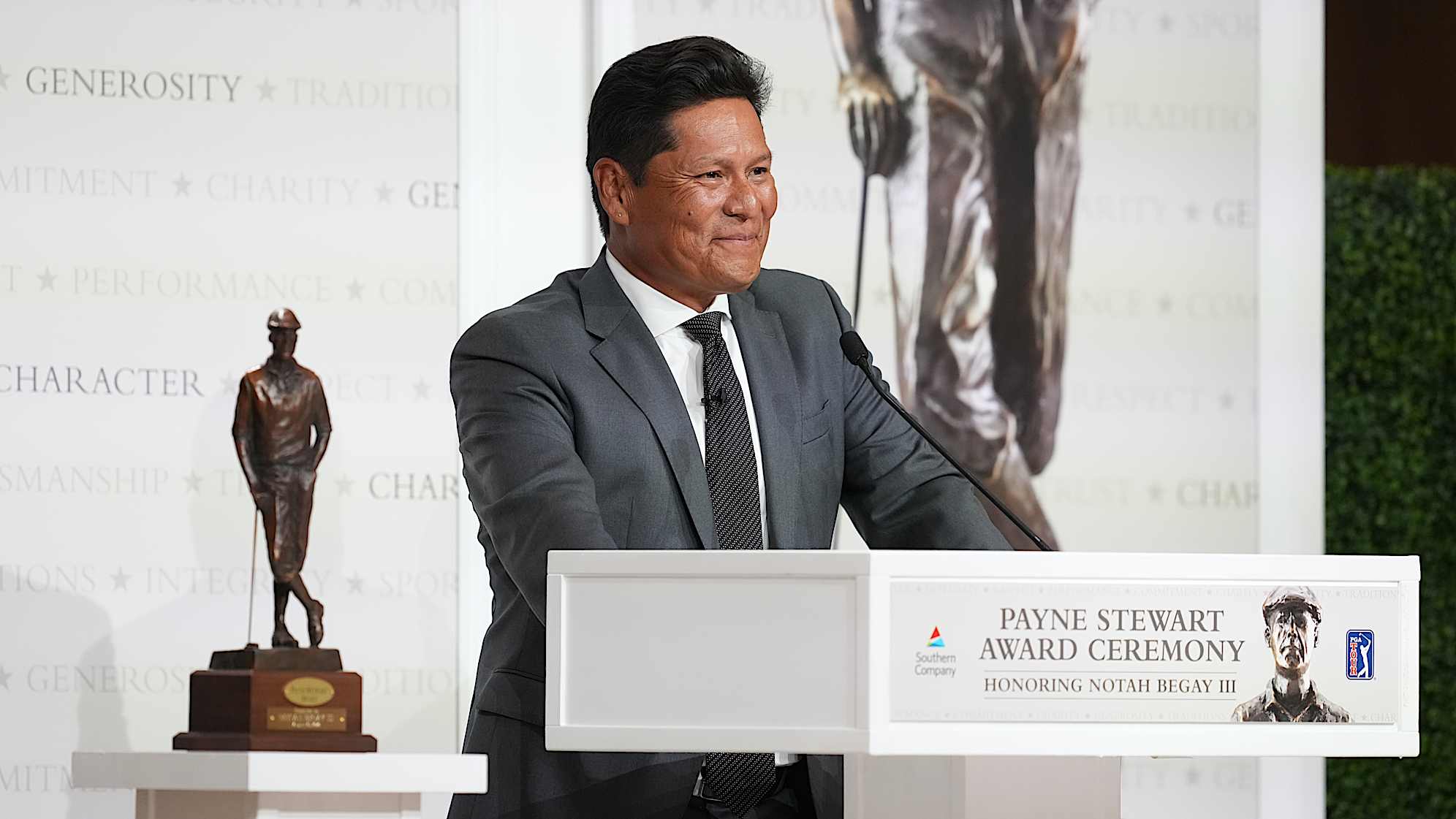 Notah Begay III during his speech at the Payne Stewart Award Ceremony prior to the 2026 TOUR Championship. (Ben Jared/PGA TOUR via Getty Images)