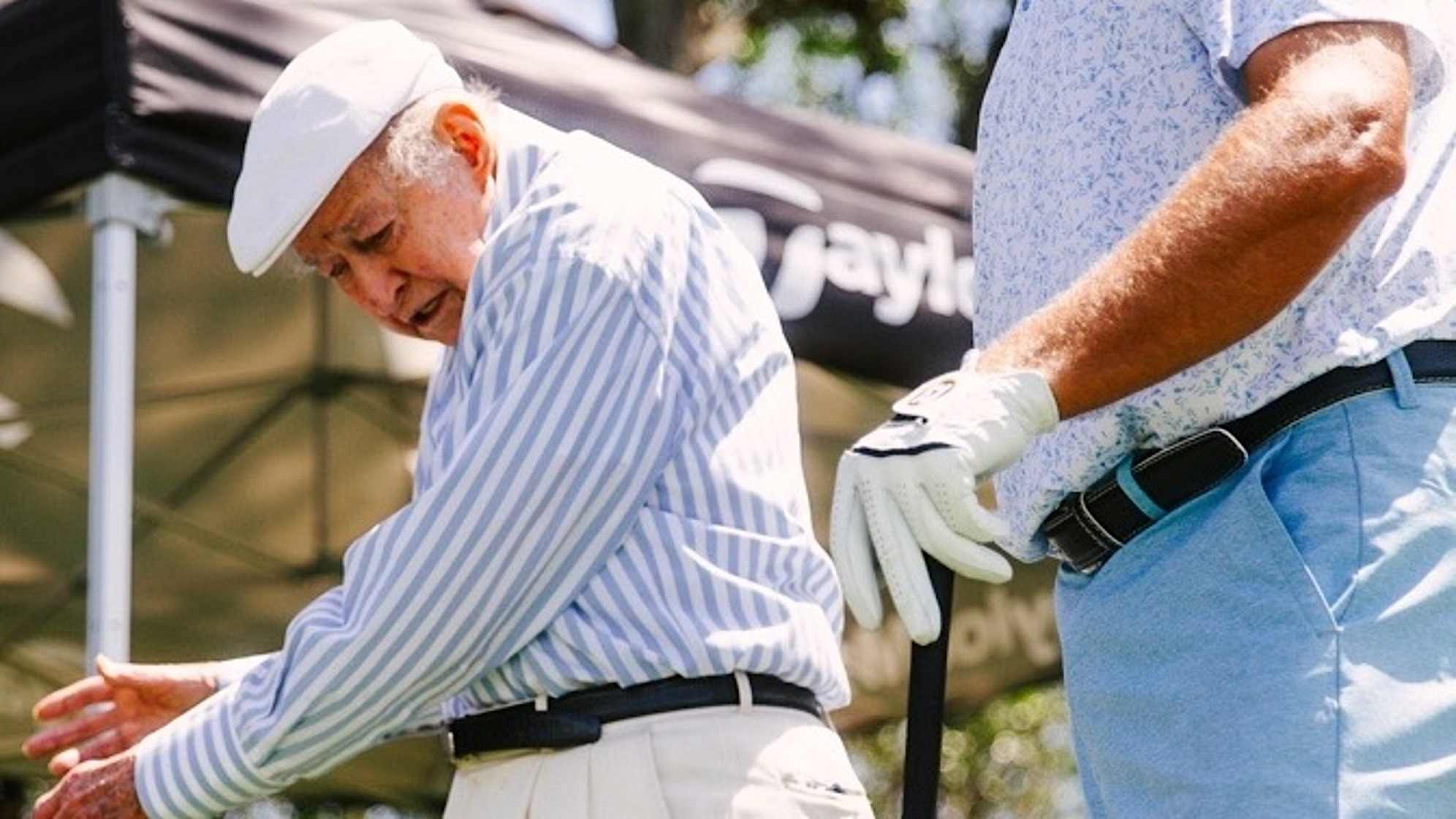 PGA of America Hall of Famer Bob Toski demonstrates a back swing during a lesson with PGA Tour Champions winner Ken Duke. (Courtesy of Ken Duke)