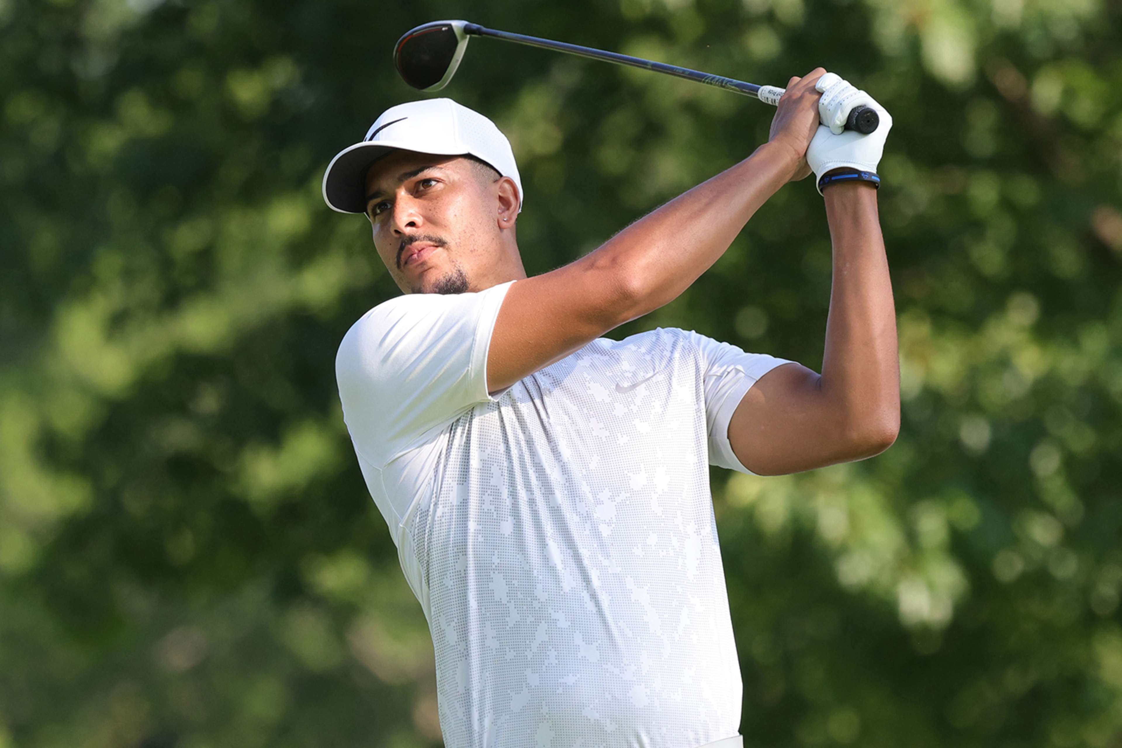 The player for whom ‘Swan Lake’ is not a water hazard