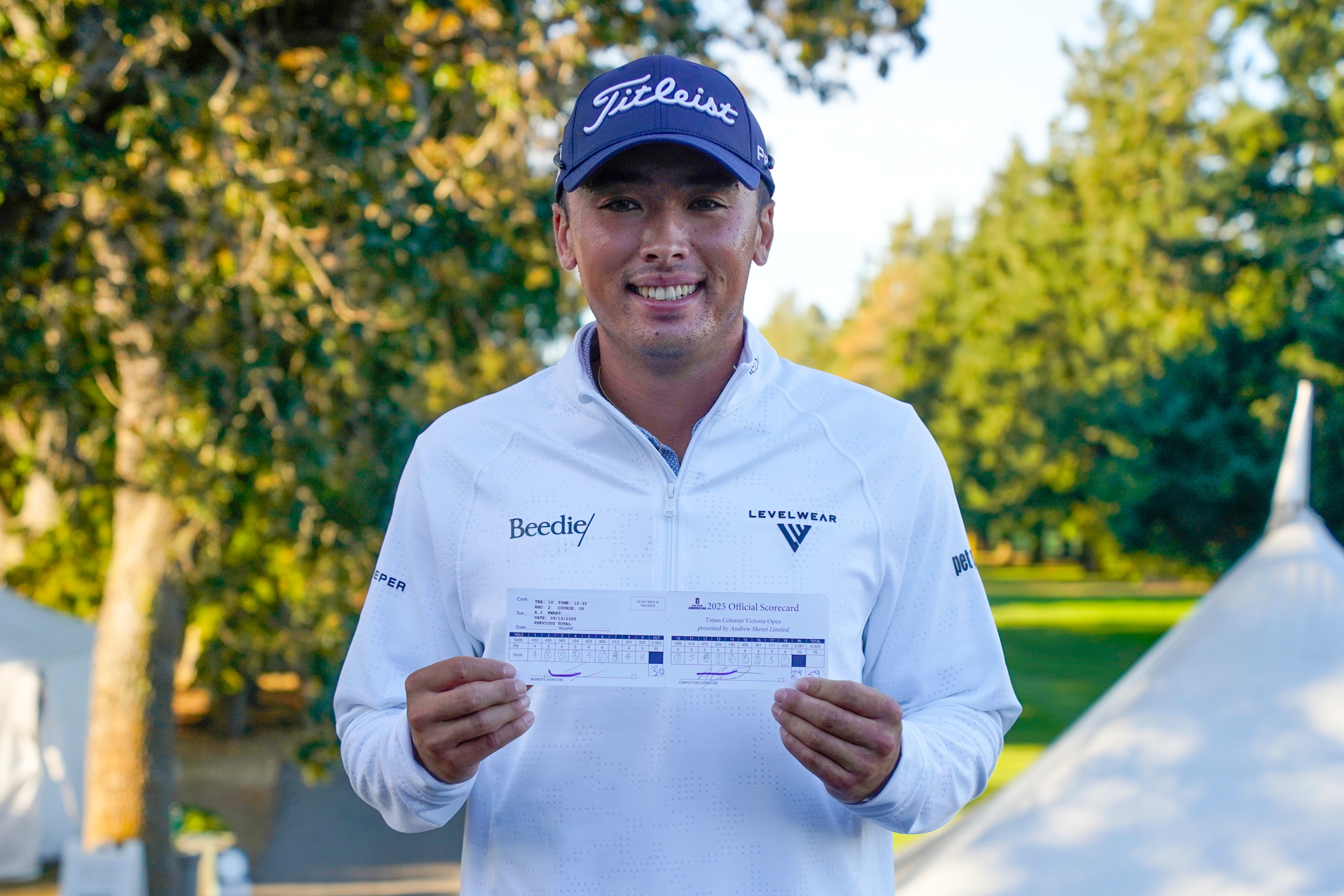 A.J. Ewart shoots second-round 59 to jump into lead at Times Colonist Victoria Open presented by Andrew Sheret Limited