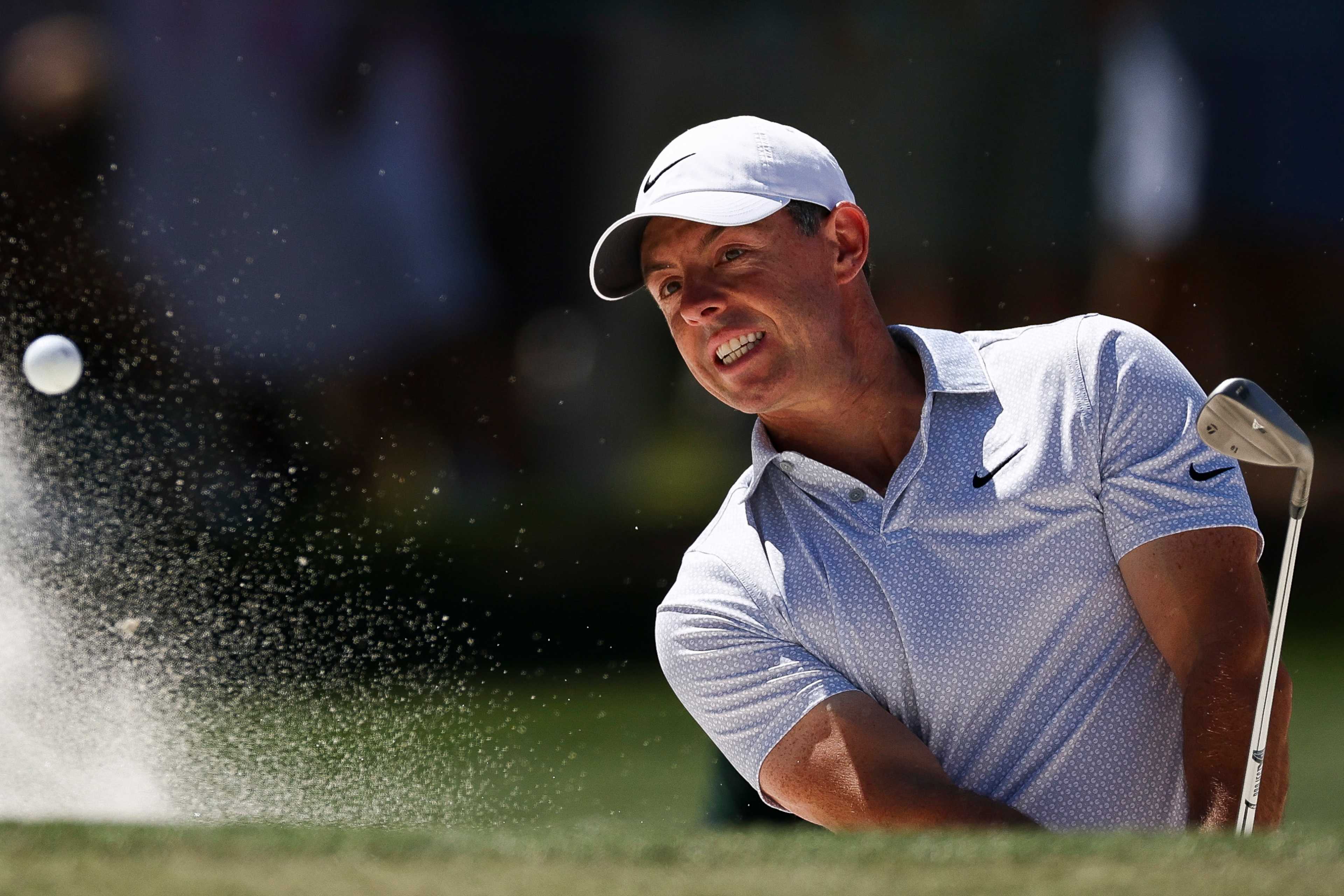 Signature Scroll: 'Wily old veteran' McIlroy with record lead, plus Spieth's chances