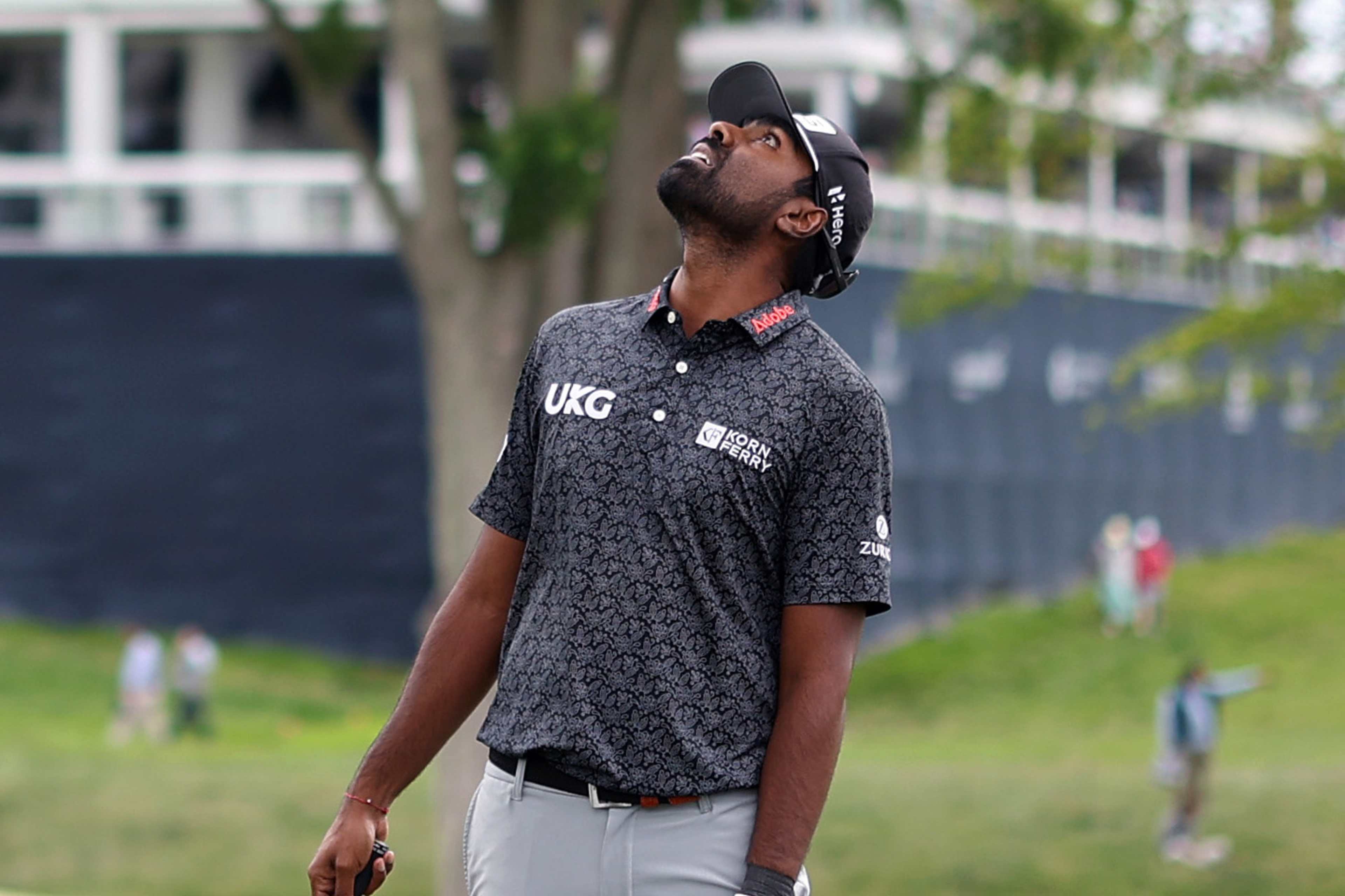 Theegala loses ball, takes penalty in bizarre situation at PGA Championship