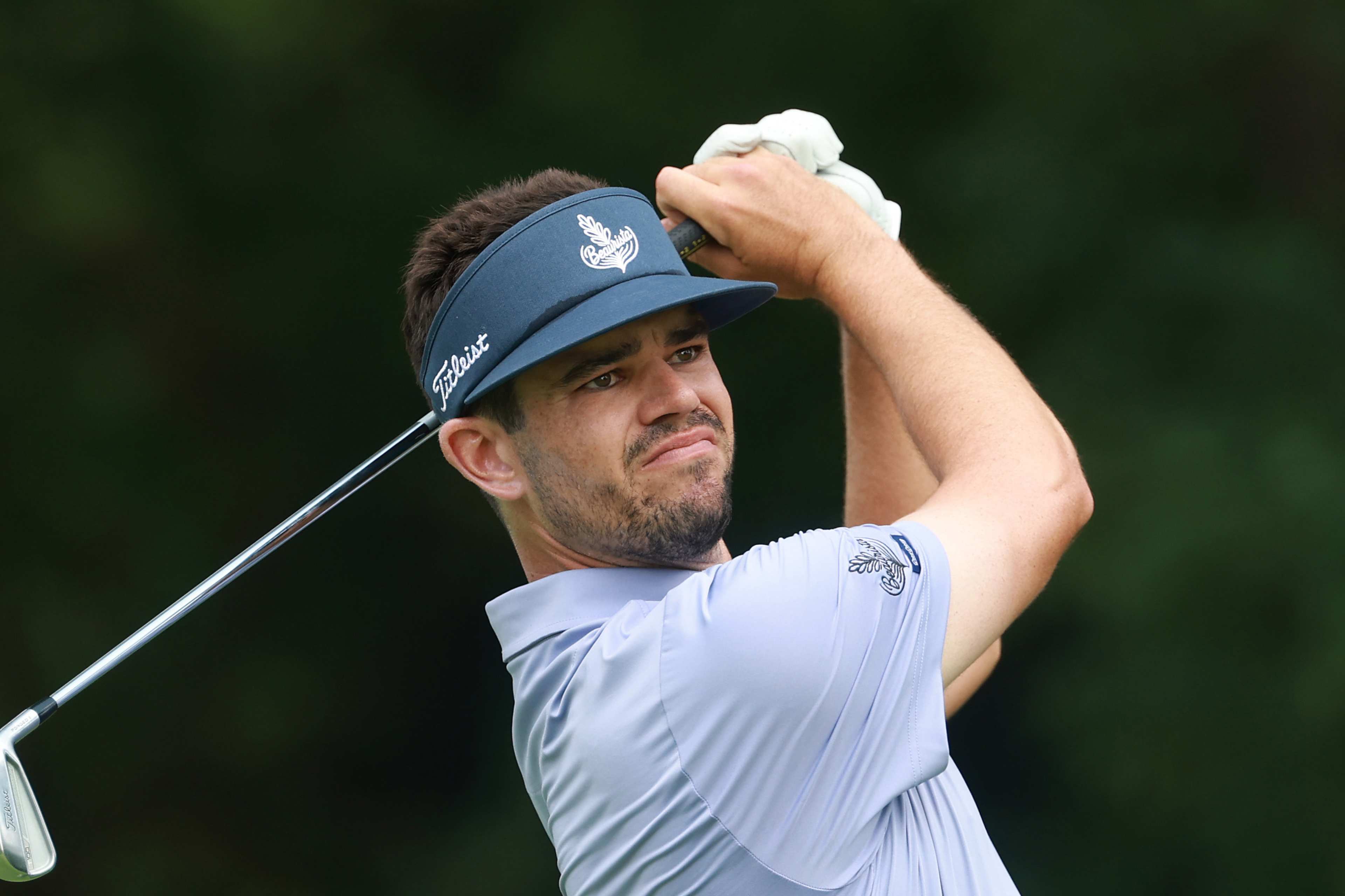 Hossler leads Wyndham after opening 61, needs victory to make postseason