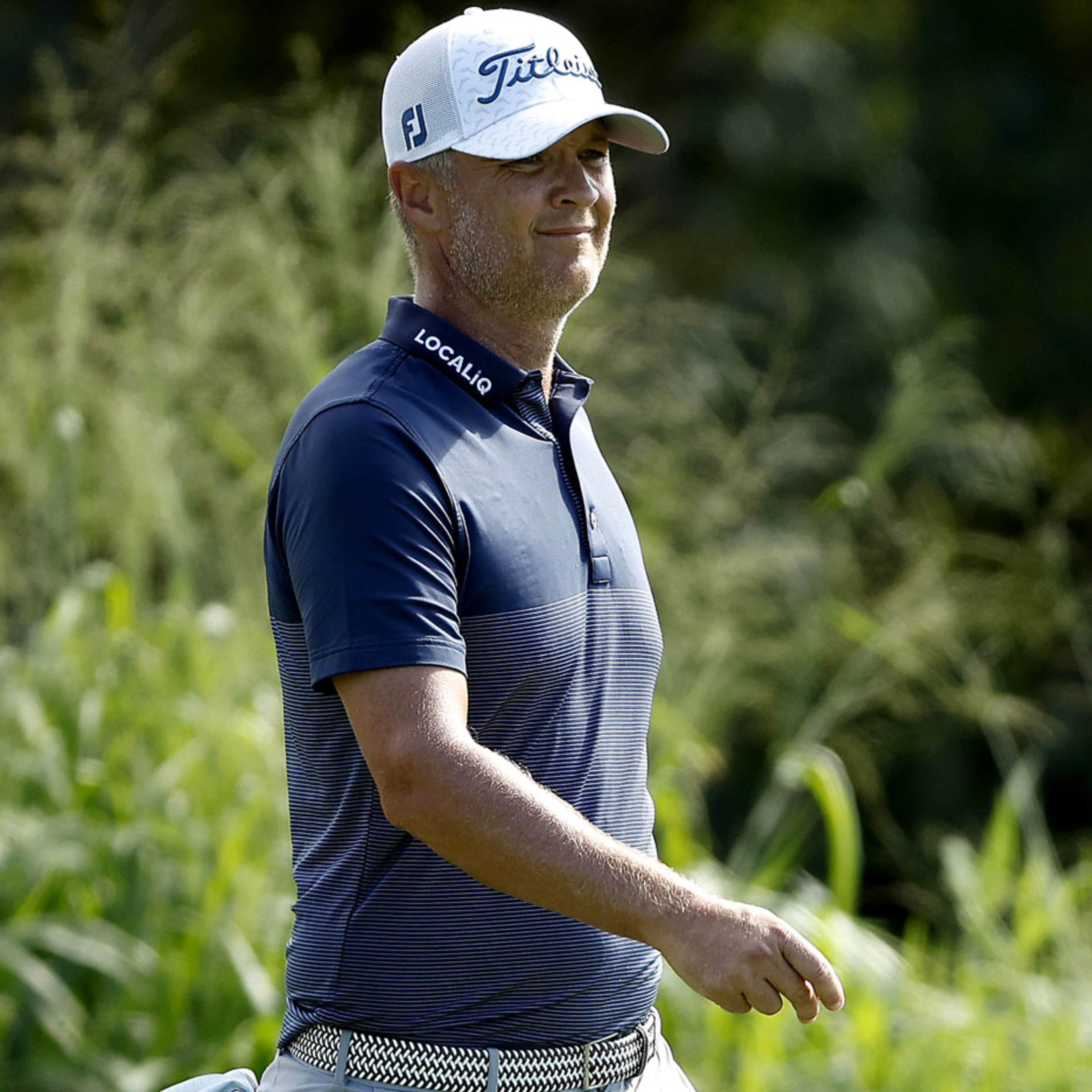 Matt Jones clears anchoring concern to make great par at Sony Open