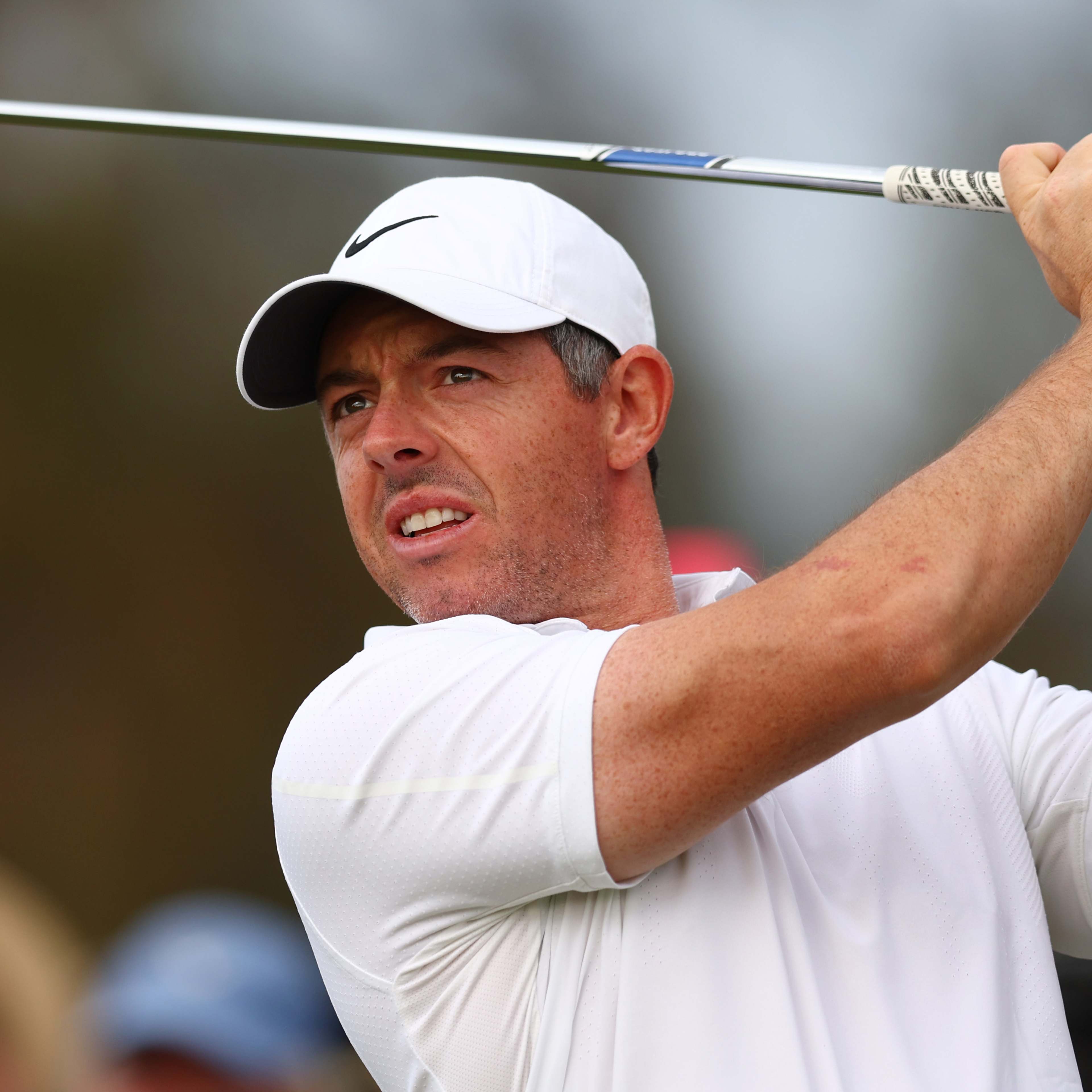McIlroy has roller-coaster first round at Australian Open, shoots 1-over 72