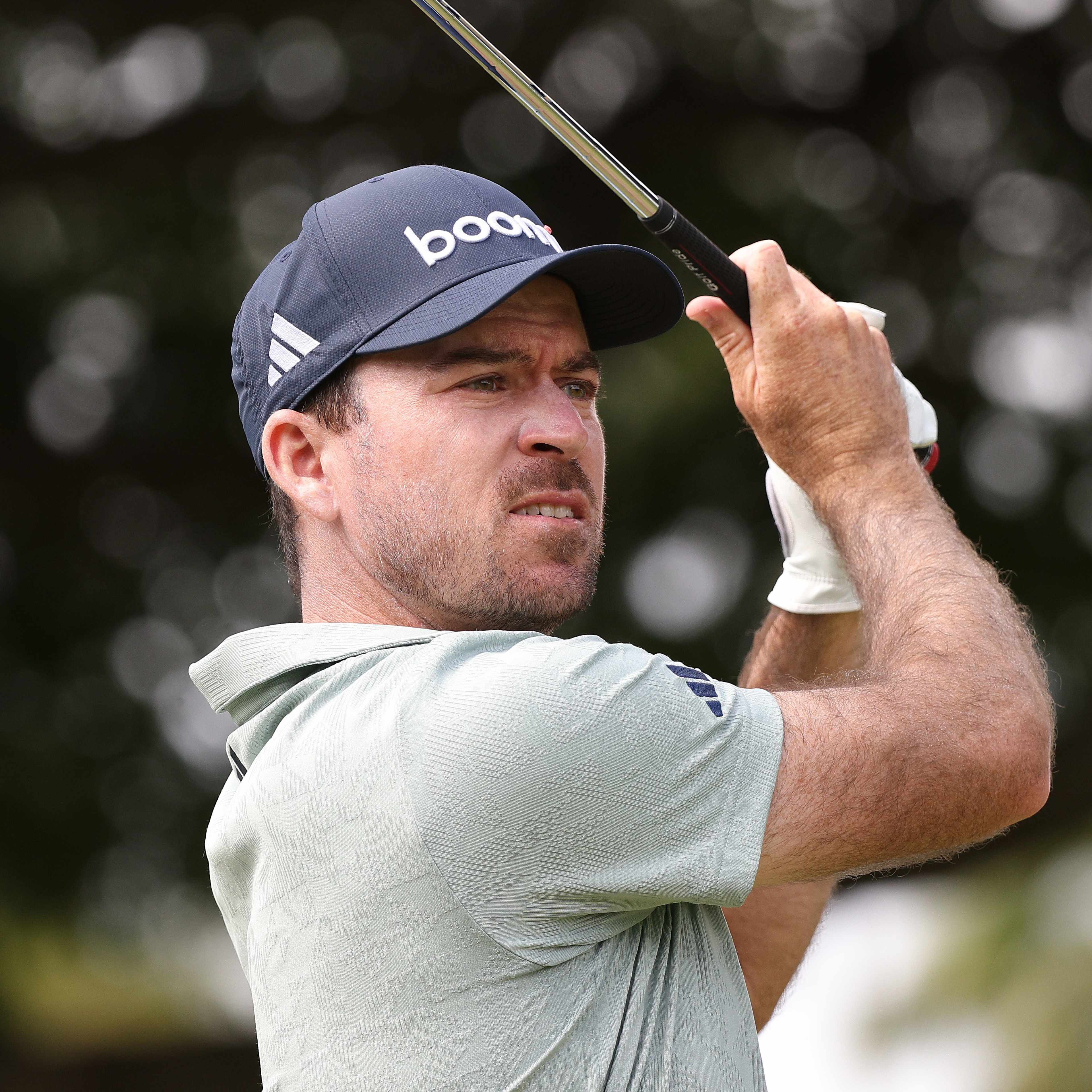 Defending champion Taylor fires opening-round 62, tied for Sony Open lead