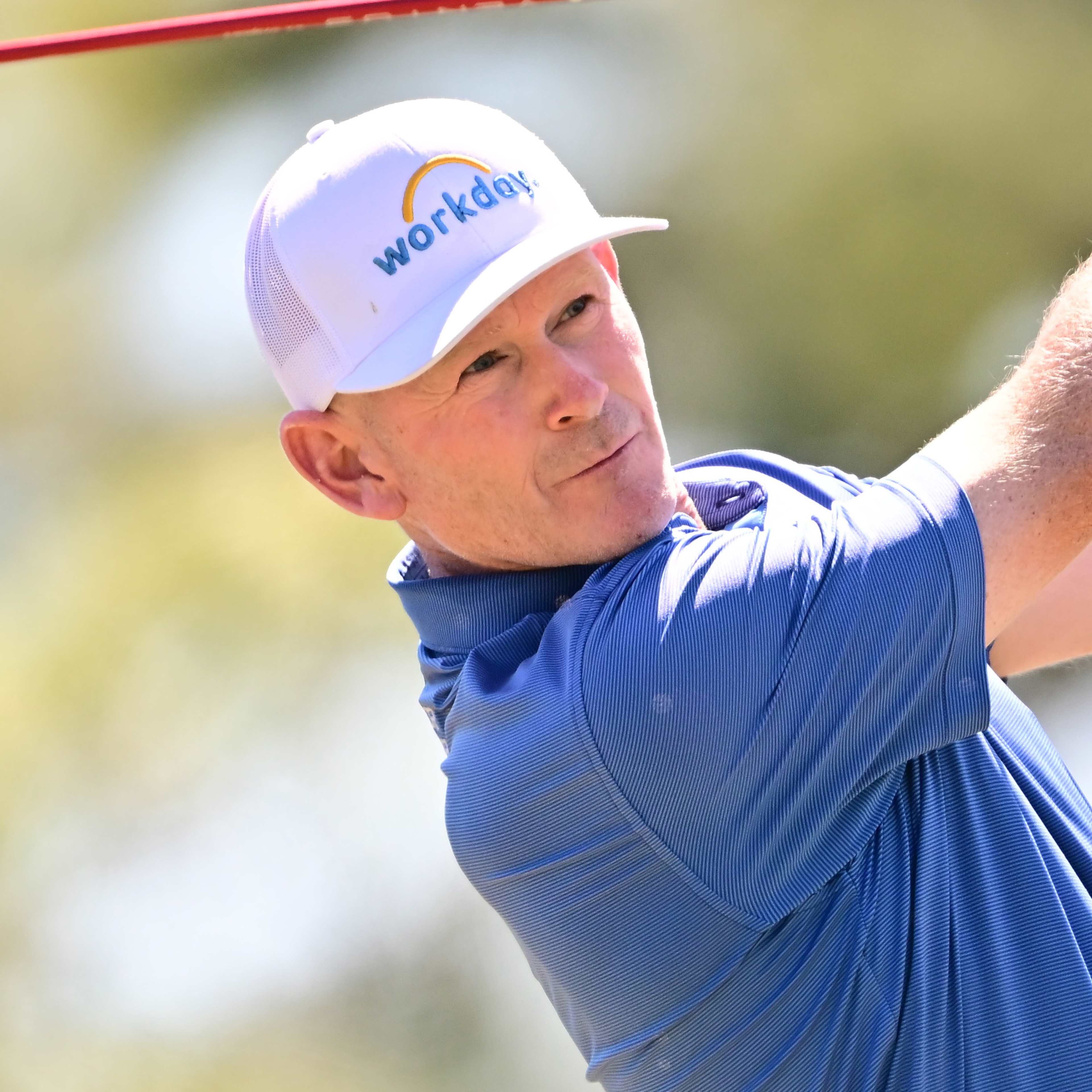 Snedeker flames out of Valspar co-lead, admits 'focus has been split all year'