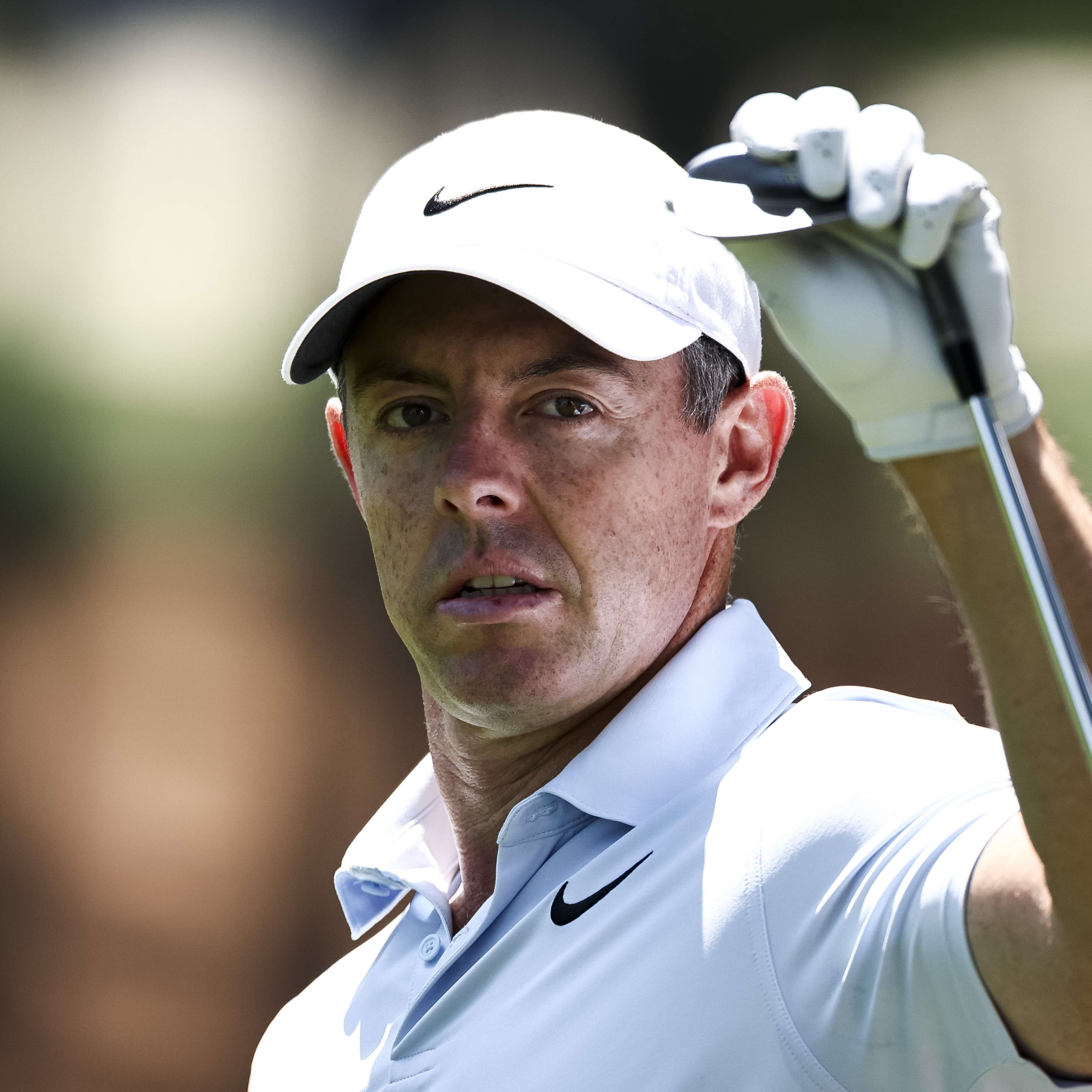 Signature Scroll: McIlroy charges, Rookie of the Year front-runner emerges