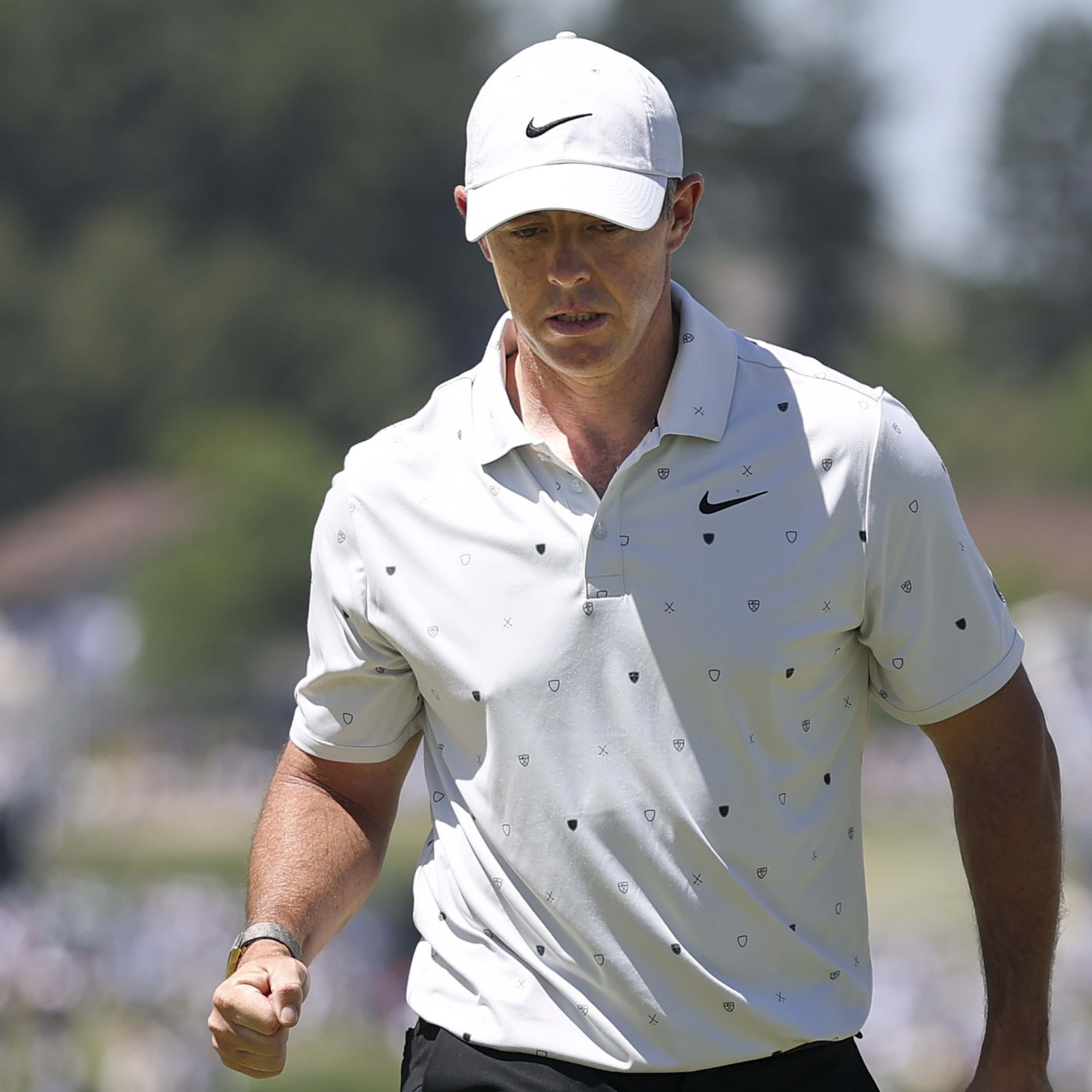 Signature Scroll: PGA Championship still up for grabs Sunday as stars lurk