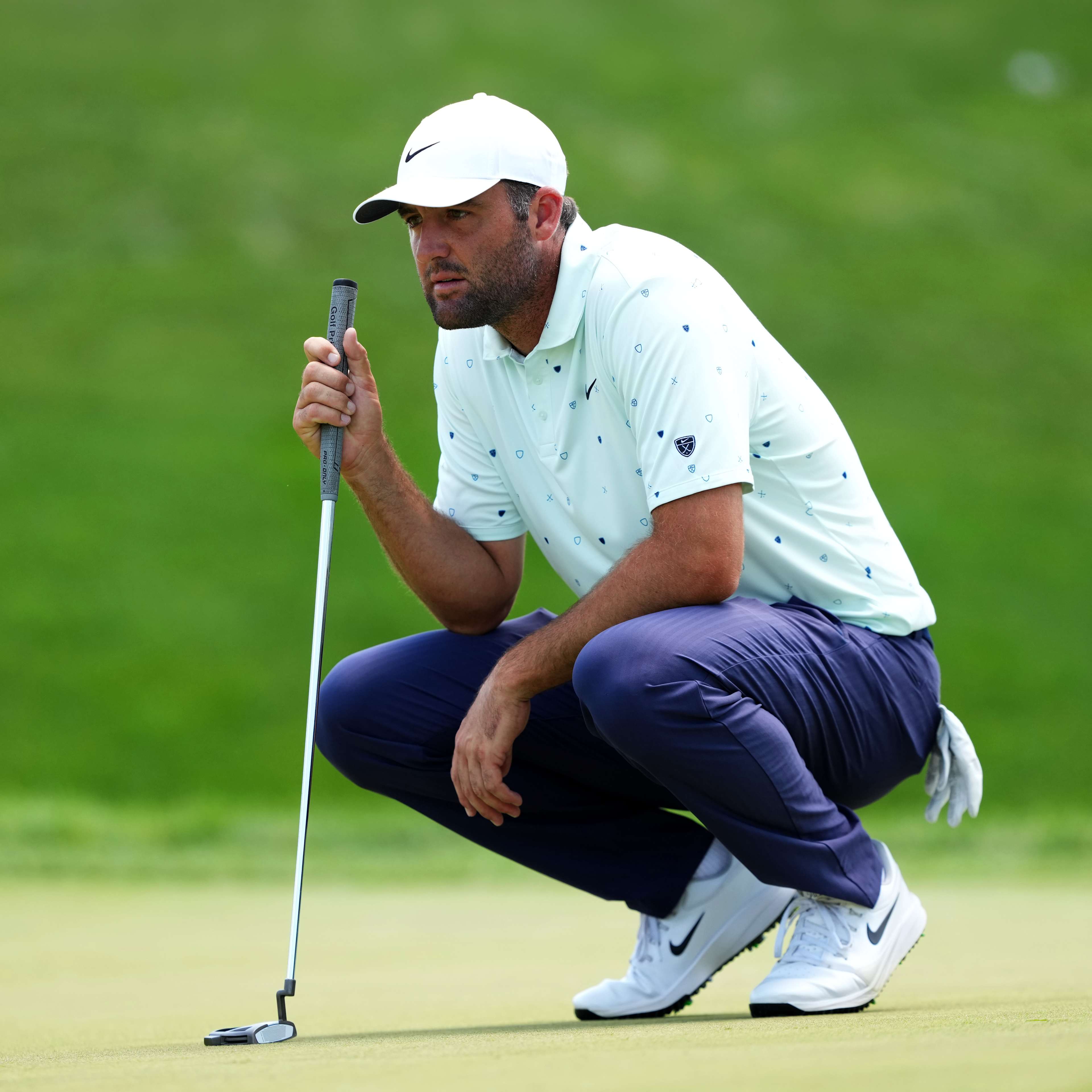 Signature Scroll: Scheffler, McIlroy unexpectedly sweat cutline; Poston surges out of nowhere
