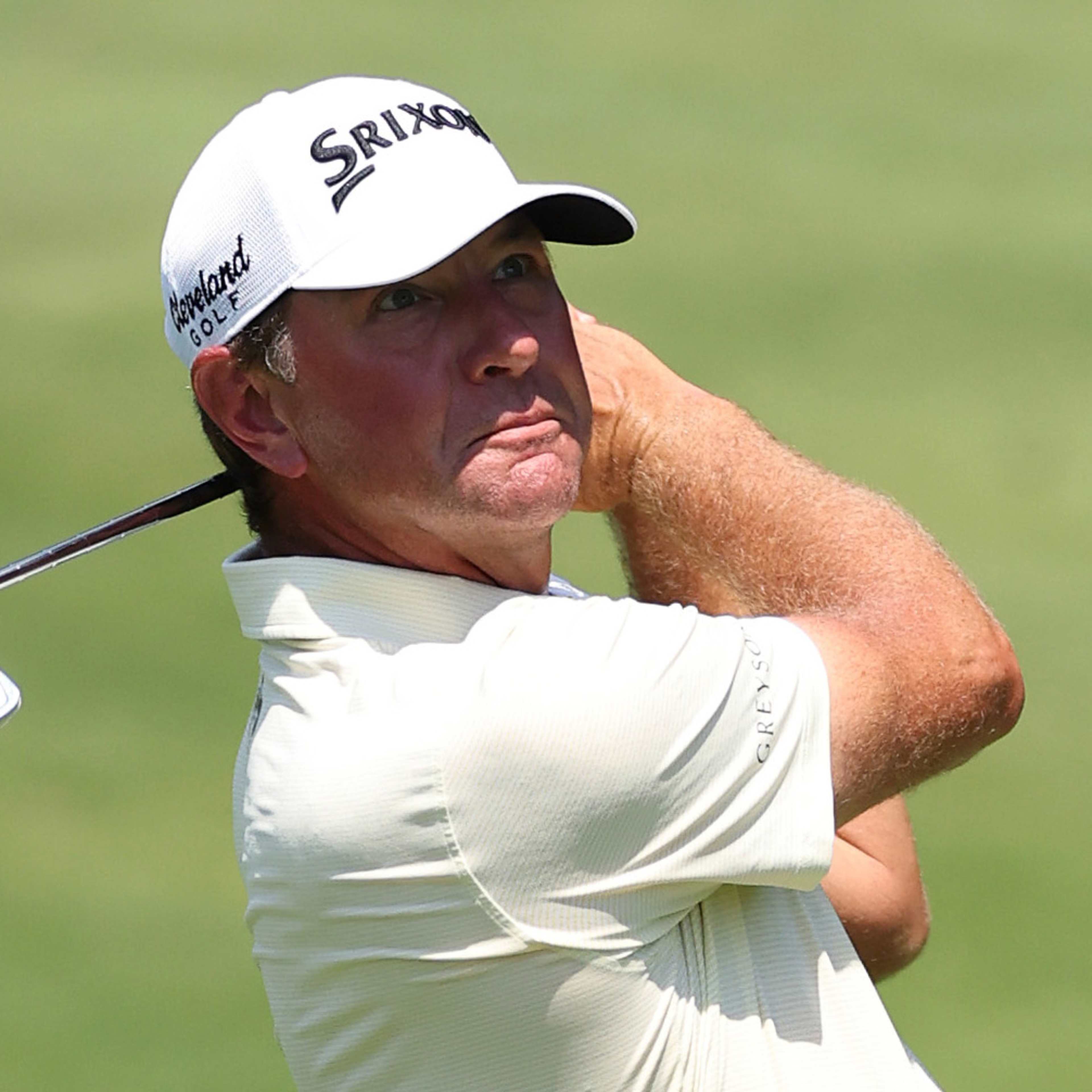 Glover builds two-shot lead at John Deere