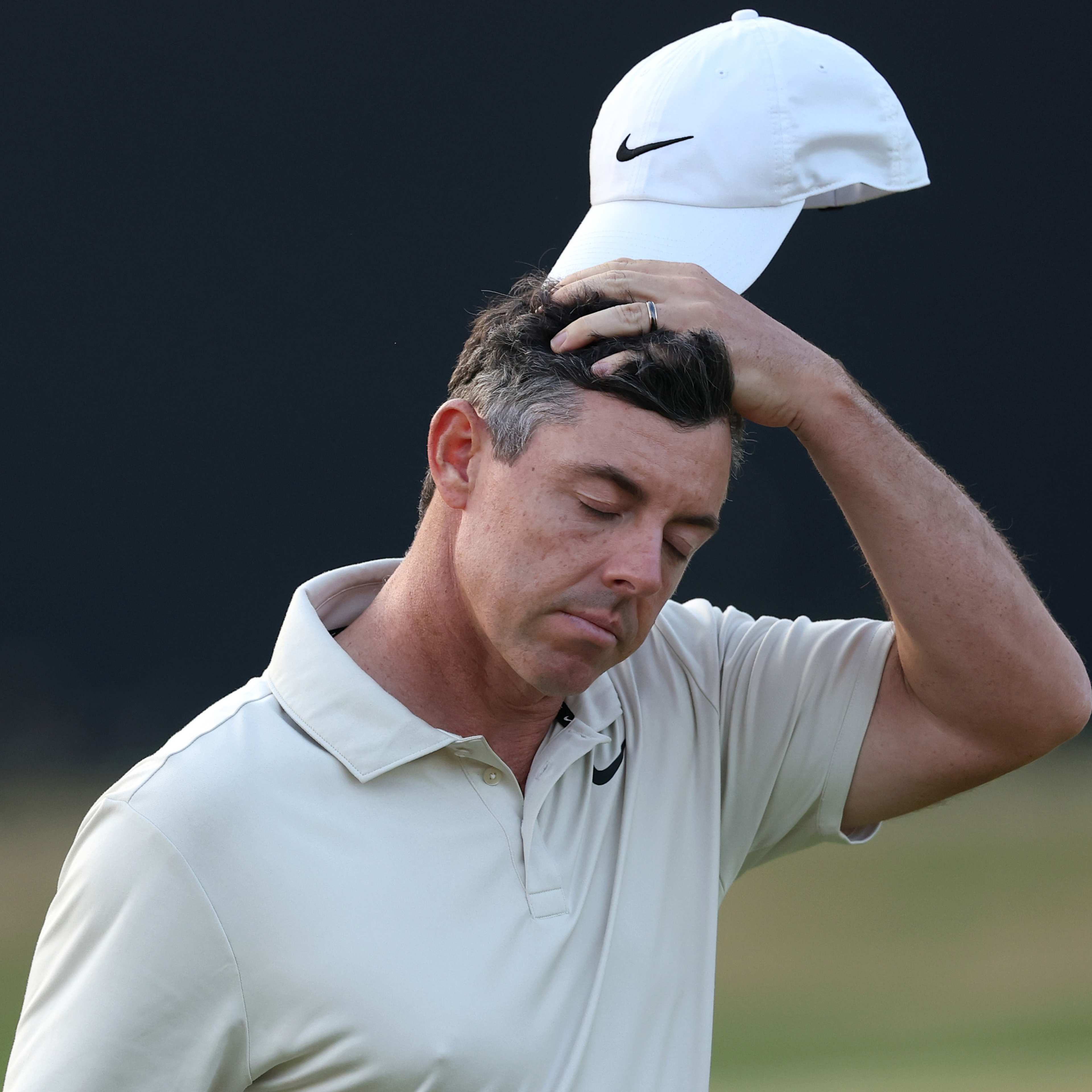 Signature Scroll: British Open delivers surprise; who will rise, fade after Round 1