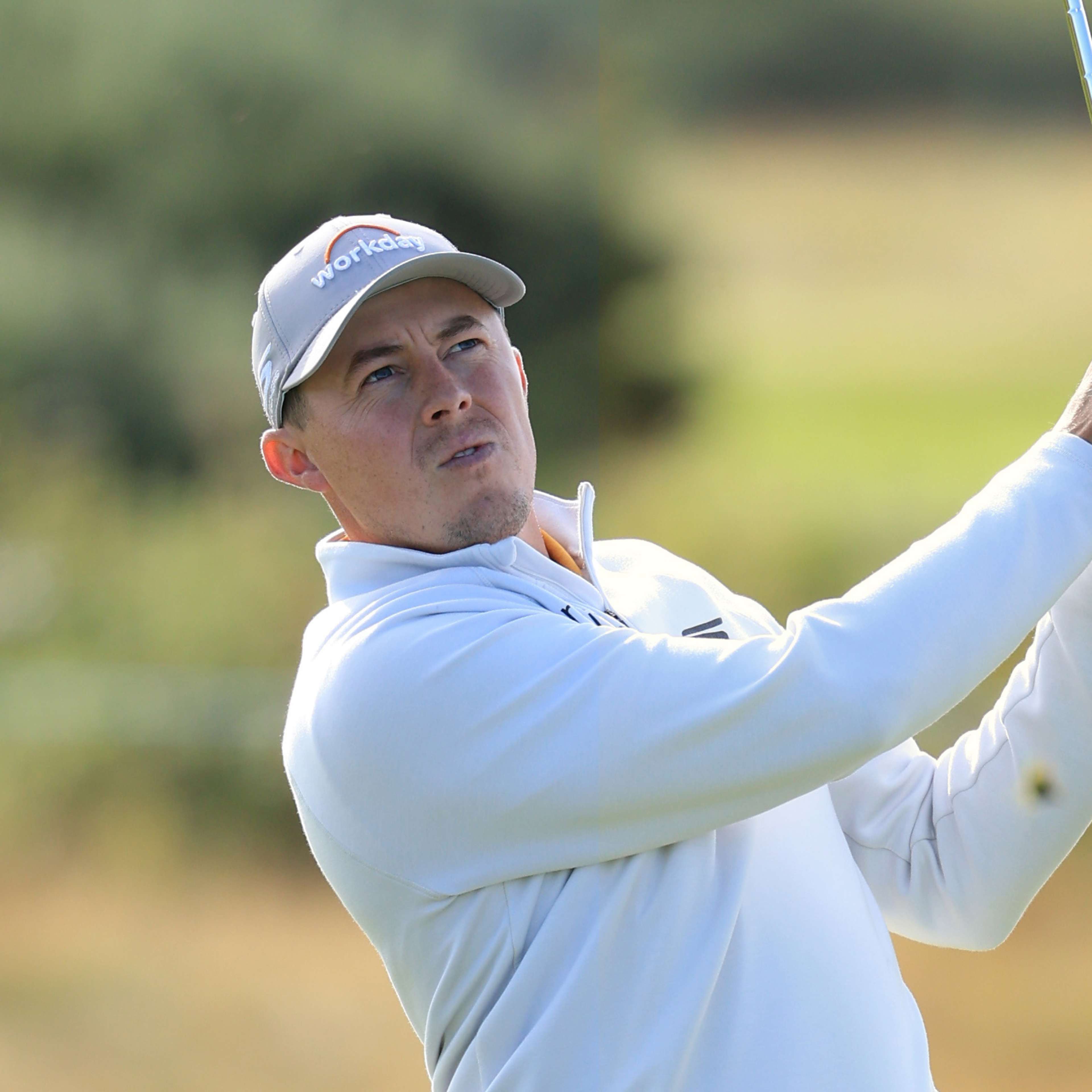 Fitzpatrick keeps hope of consecutive wins alive with 66 in Round 3 of Alfred Dunhill Links