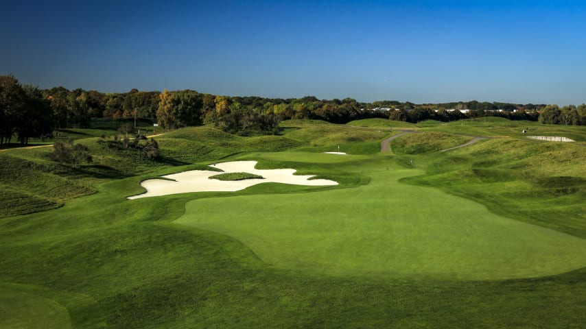 The last of the holes extended in 2004, the 14th has a large bunker defending the green, which is difficult to reach in two. Even big-hitting players will find it difficult to reach, particularly when swinging into the wind. The two-tier green also presents a challenge to players looking to gain an advantage here. (Source: PGA of America)