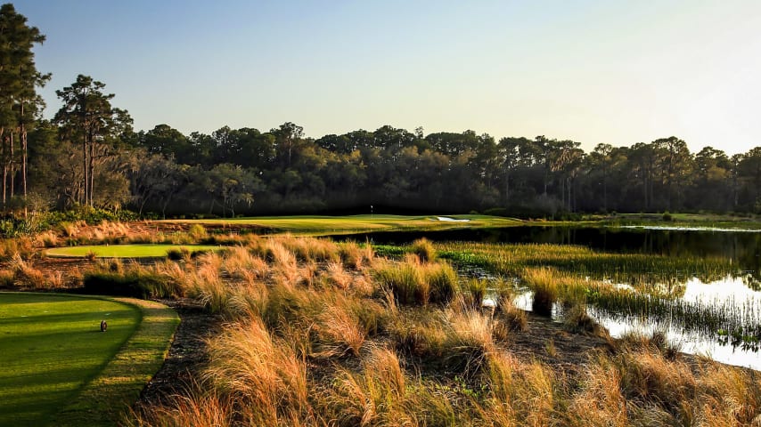 The real trouble on this par 3 is clearly short and right, but what looks like part of the green to the left is not; don’t be deceived. Chipping from that shaved area on the left is not difficult, but you definitely won’t be putting either.