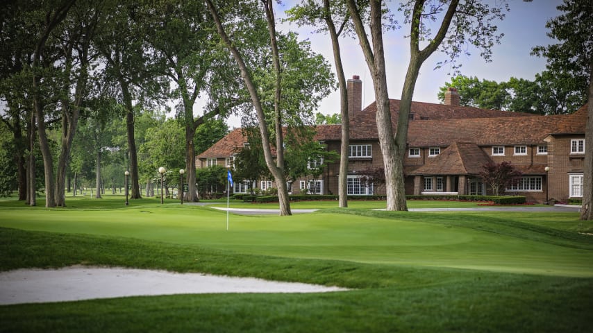 The ninth is a long, beautiful and slightly downhill par 3 that plays about half a club shorter than the yardage. With multiple tee complexes stretching the hole between 175 to 207 yards, players will be faced with a challenging tee shot into a difficult and undulating green closely guarded by out-of-bounds. A birdie here will be a bonus.