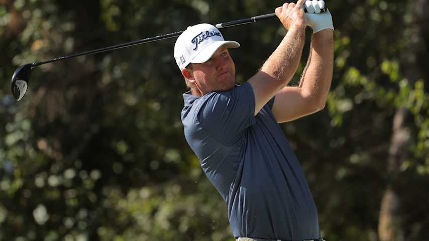 Tom Hoge of the United States plays his shot from the 14th tee during the second round of the Sanderson Farms Championship 2025 at The Country Club of Jackson on October 03, 2025 in Jackson, Mississippi. (Jonathan Bachman/Getty Images)