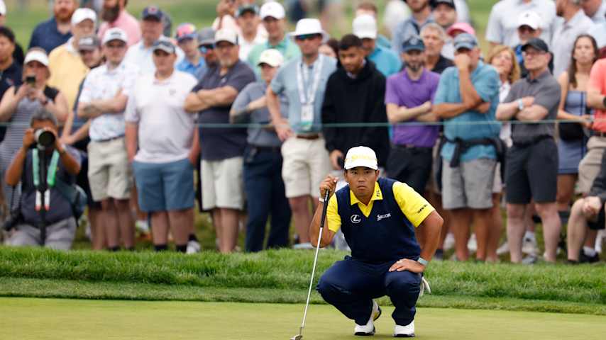 Hideki Matsuyama of Japan lines up a putt on the second green during the final round of the 125th U.S. OPEN at Oakmont Country Club on June 15, 2025 in Oakmont, Pennsylvania. (Cliff Hawkins/Getty Images)
