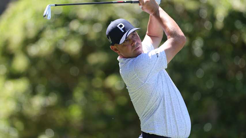HILTON HEAD ISLAND, SOUTH CAROLINA - APRIL 17: Gary Woodland of the United States plays his shot from the sixth tee during the first round of the RBC Heritage 2025 at Harbour Town Golf Links on April 17, 2025 in Hilton Head Island, South Carolina. (Photo by Andrew Redington/Getty Images)