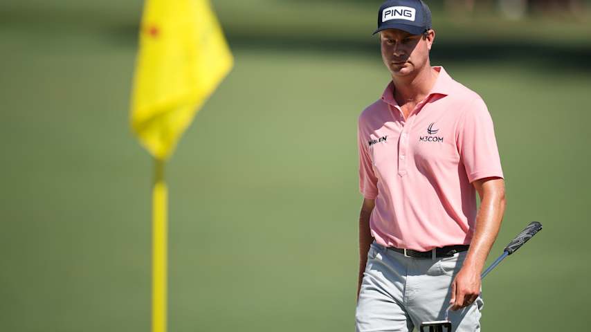 Harris English of the United States looks on while playing the second hole during the final round of the 2026 Masters Tournament at Augusta National Golf Club on April 12, 2026 in Augusta, Georgia. (Hector Vivas/Getty Images)