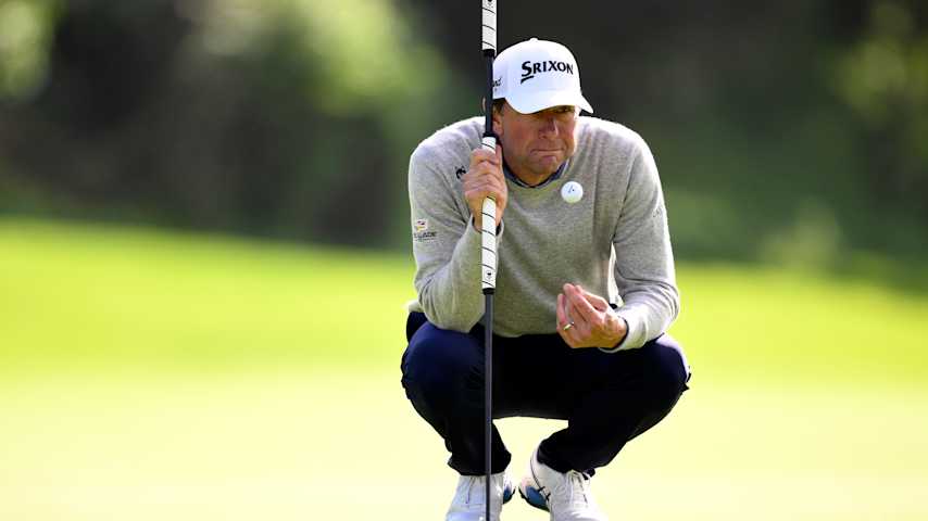 Lucas Glover of the United States lines up a putt on the eighth green during the first round of The Genesis Invitational 2026 at Riviera Country Club on February 19, 2026 in Pacific Palisades, California. (Orlando Ramirez/Getty Images)