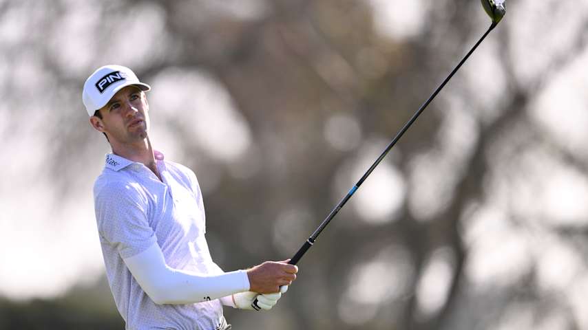 Alex Smalley of the United States plays his shot from the sixth tee during the first round of the Farmers Insurance Open 2026 at Torrey Pines North Course on January 29, 2026 in La Jolla, California. (Orlando Ramirez/Getty Images)