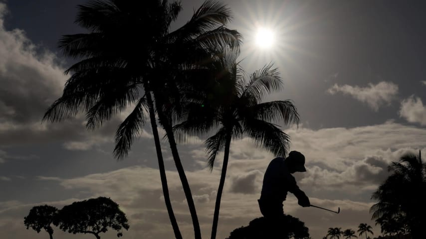 HONOLULU, HAWAII - JANUARY 12: Kevin Kisner of the United States plays his shot from the 17th tee during the second round of the Sony Open in Hawaii at Waialae Country Club on January 12, 2024 in Honolulu, Hawaii. (Photo by Kevin C. Cox/Getty Images)