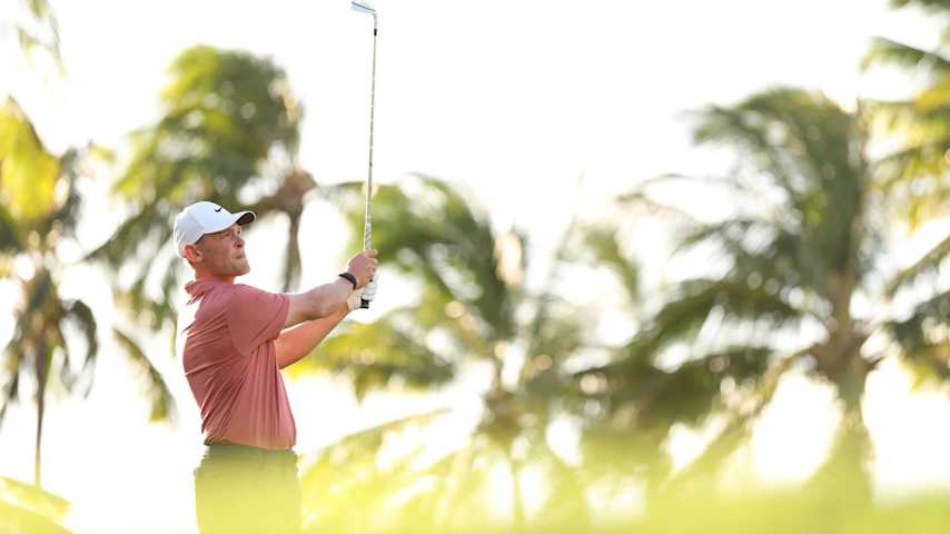 HONOLULU, HAWAII - JANUARY 10: Vincent Norrman of Sweden plays his shot from the seventh tee during the second round of the Sony Open in Hawaii 2025 at Waialae Country Club on January 10, 2025 in Honolulu, Hawaii. (Photo by Maddie Meyer/Getty Images)