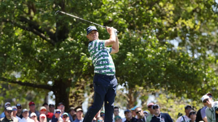 AUGUSTA, GEORGIA - APRIL 12: Gary Woodland of the United States plays his shot from the fourth tee during the second round of the 2024 Masters Tournament at Augusta National Golf Club on April 12, 2024 in Augusta, Georgia. (Photo by Jamie Squire/Getty Images) (Photo by Jamie Squire/Getty Images)