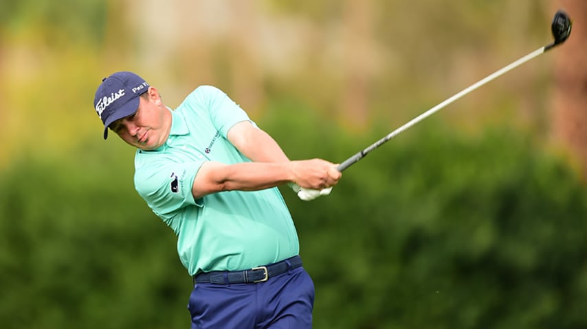 Dufner shoots 64 to take CareerBuilder lead