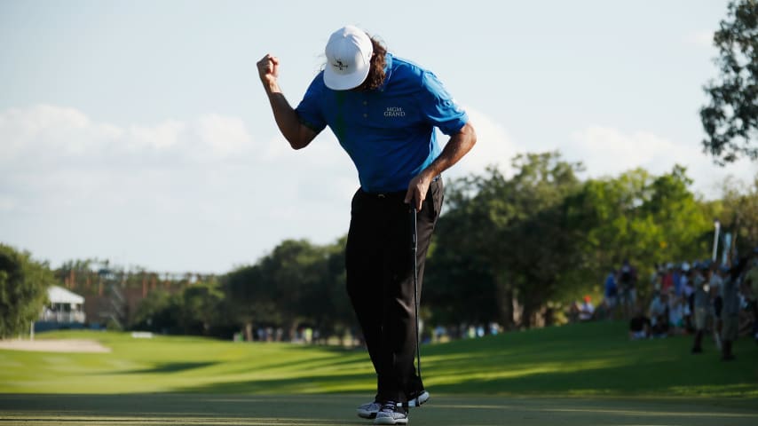 PLAYA DEL CARMEN, MEXICO - NOVEMBER 13:  Pat Perez of the United States celebrates after making a par on the 18th green to win the OHL Classic at Mayakoba on November 13, 2016 in Playa del Carmen, Mexico. Perez shot a final-round 67, winning his first PGA Tour title since 2009.  (Photo by Gregory Shamus/Getty Images)