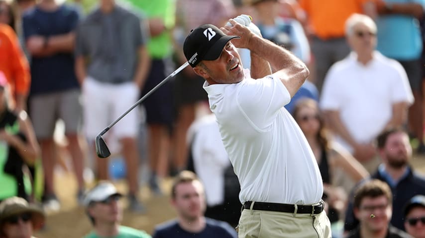 SCOTTSDALE, AZ - FEBRUARY 02:  Matt Kuchar plays his tee shot on the seventh hole during the first round of the Waste Management Phoenix Open at TPC Scottsdale on February 2, 2017 in Scottsdale, Arizona.  (Photo by Christian Petersen/Getty Images)