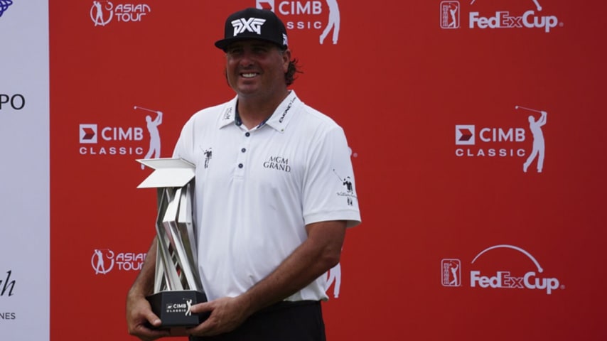 Pat Perez cruises to 4-shot victory at CIMB Classic