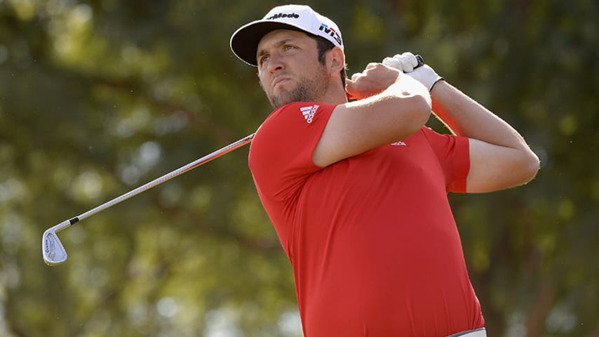 LA QUINTA, CA - JANUARY 21:  Jon Rahm of Spain plays his shot from the sixth tee during the final round of the CareerBuilder Challenge at the TPC Stadium Course at PGA West  on January 21, 2018 in La Quinta, California.  (Photo by Robert Laberge/Getty Images)