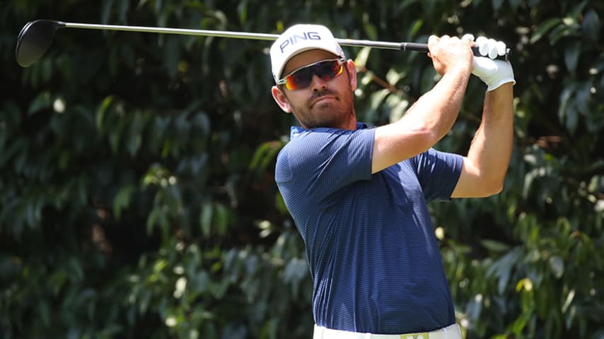 MEXICO CITY, MEXICO - MARCH 01: Louis Oosthuizen of South Africa plays his shot from the second tee during the first round of World Golf Championships-Mexico Championship at Club de Golf Chapultepec on March 1, 2018 in Mexico City, Mexico. (Photo by Gregory Shamus/Getty Images)