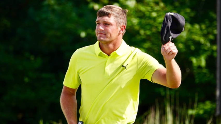 Bryson DeChambeau outduels Tiger Woods at Dell Technologies Championship