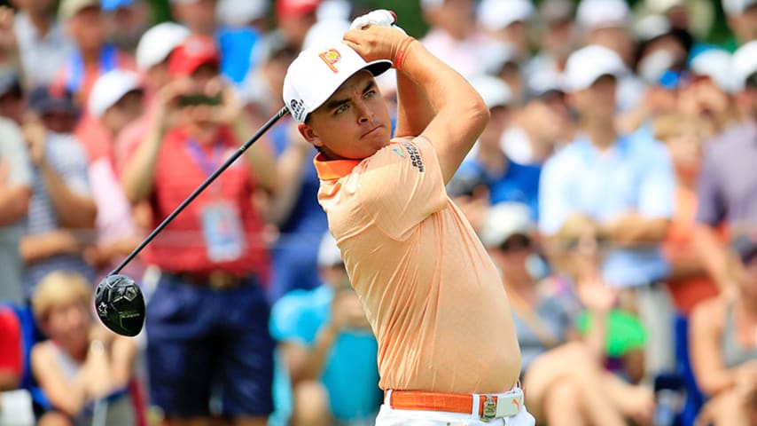 ST LOUIS, MO - AUGUST 12:  Rickie Fowler of the United States plays his shot from the fourth tee during the final round of the 2018 PGA Championship at Bellerive Country Club on August 12, 2018 in St Louis, Missouri.  (Photo by Andy Lyons/Getty Images)