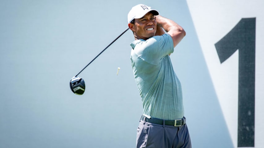 Tiger Woods leads at BMW Championship