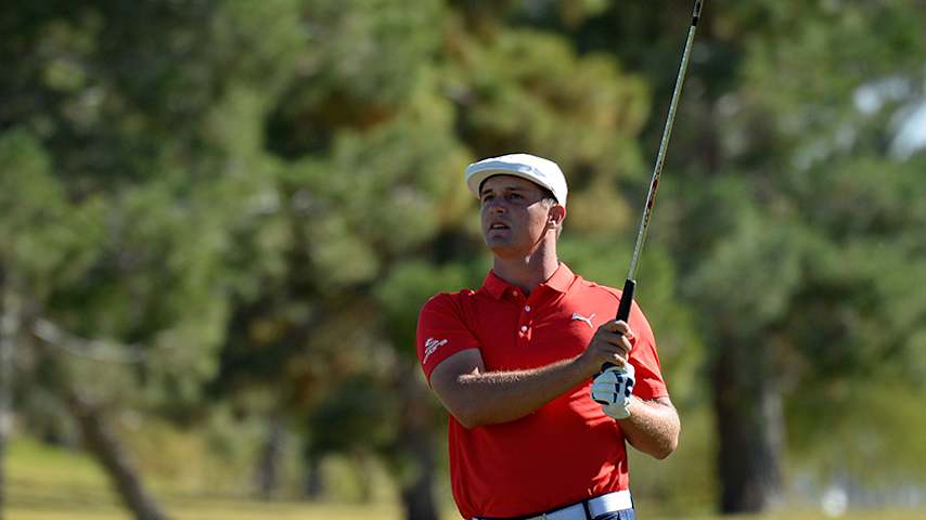 LAS VEGAS, NV - NOVEMBER 05: Bryson DeChambeau hits his approach shot on the ninth hole during the final round of the Shriners Hospitals For Children Open at the TPC Summerlin on November 5, 2017 in Las Vegas, Nevada. (Photo by Robert Laberge/Getty Images)