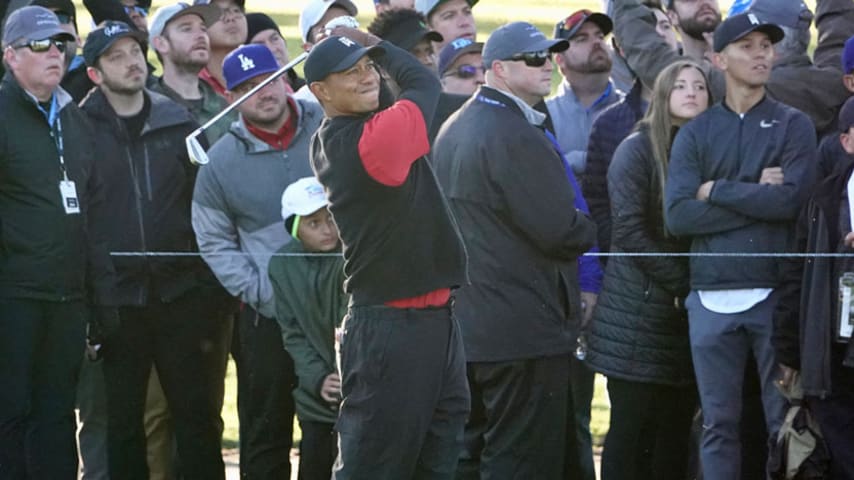 Tiger Woods cards best round at Riviera since 2004