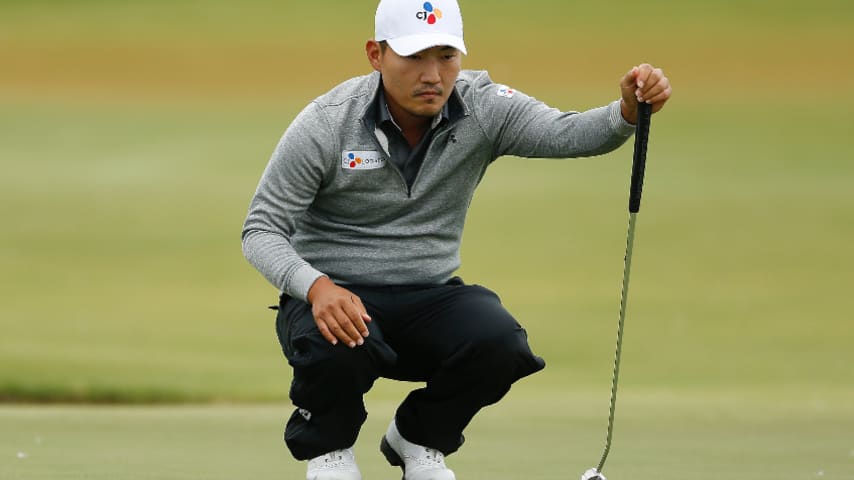 Sung Kang matches course record with 61 to take AT&T Byron Nelson lead