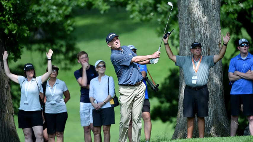 DES MOINES, IOWA - JUNE 02: Kevin Sutherland chips onto the 18th green on the second playoff hole during the final round of the Principal Charity Classic at the Wakonda Club on June 02, 2019 in Des Moines, Iowa. (Photo by Steve Dykes/Getty Images)