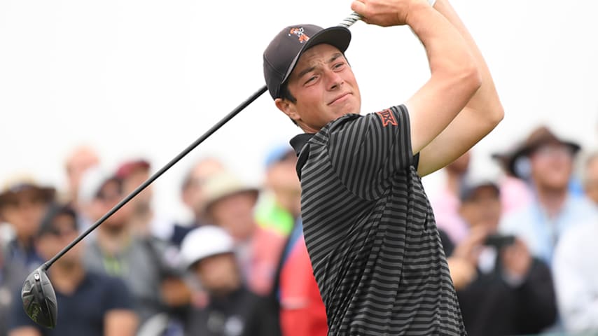 PEBBLE BEACH, CALIFORNIA - JUNE 13: Amateur Viktor Hovland of Norway plays a shot from the ninth tee during the first round of the 2019 U.S. Open at Pebble Beach Golf Links on June 13, 2019 in Pebble Beach, California. (Photo by Harry How/Getty Images)