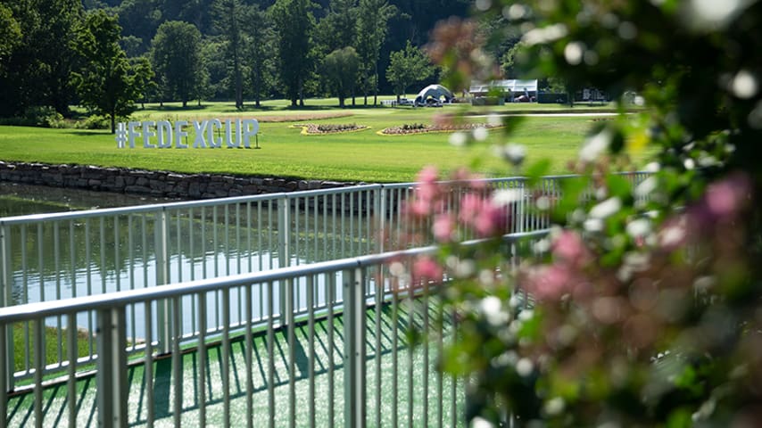 A Military Tribute at The Greenbrier, Round 1: Leaderboard, tee times, TV times