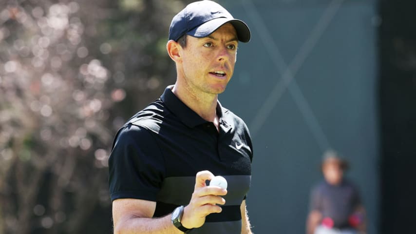 McIlroy leads by two at World Golf Championships-Mexico Championship