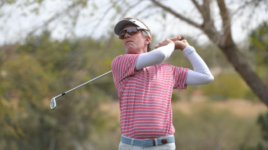 Brett Quigley shoots 64 to take Cologuard Classic lead