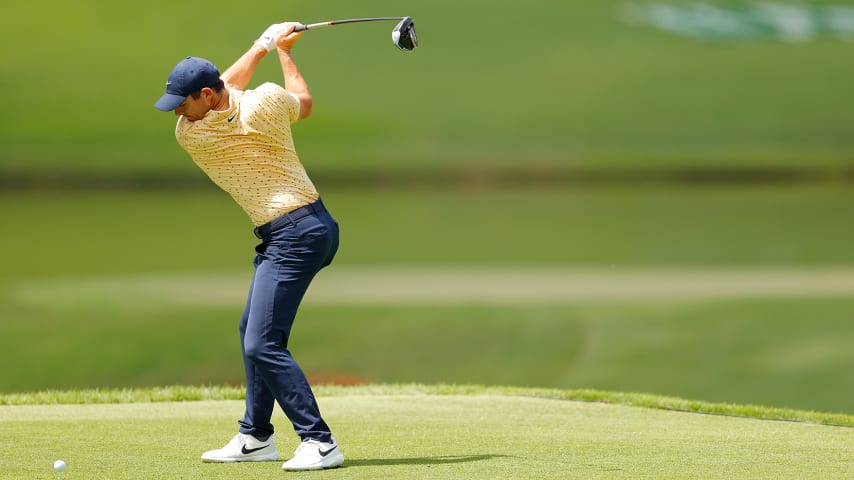 ATLANTA, GEORGIA - SEPTEMBER 04: Rory McIlroy of Northern Ireland plays his shot from the fourth tee during the first round of the TOUR Championship at East Lake Golf Club on September 04, 2020 in Atlanta, Georgia. (Photo by Kevin C. Cox/Getty Images)